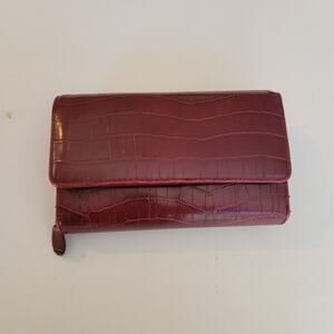 1990s Burgundy Croc Embossed Wallet Clutch Purse Snap Flap Closure & Wrist Loop